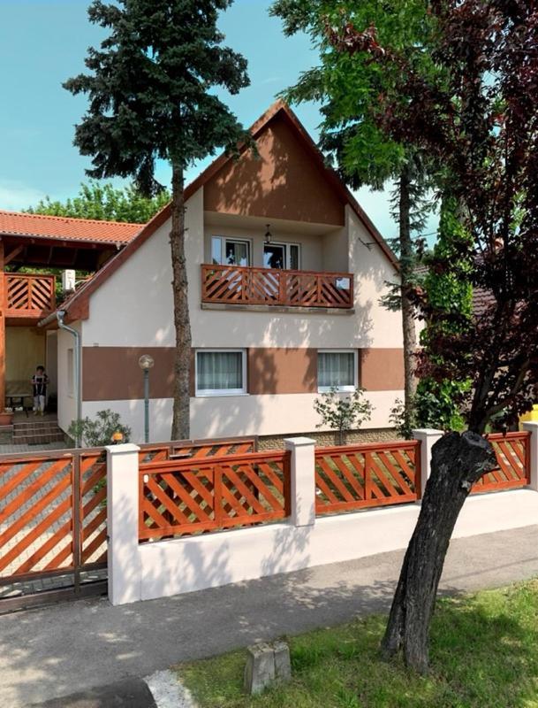 Hanna Apartman Balatonlelle Εξωτερικό φωτογραφία